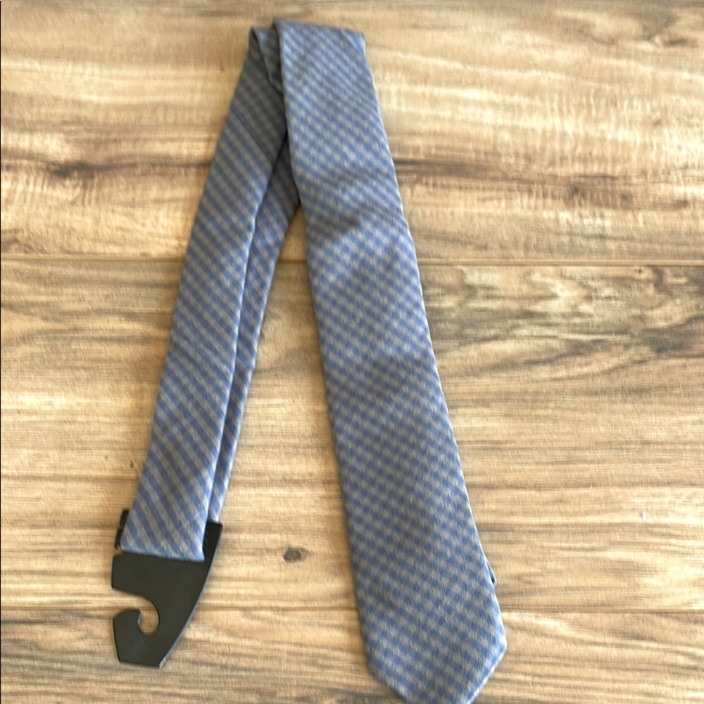 NWT VINEYARD VINES Mens Luxury Necktie  97% Cotton Narrow Tie blue